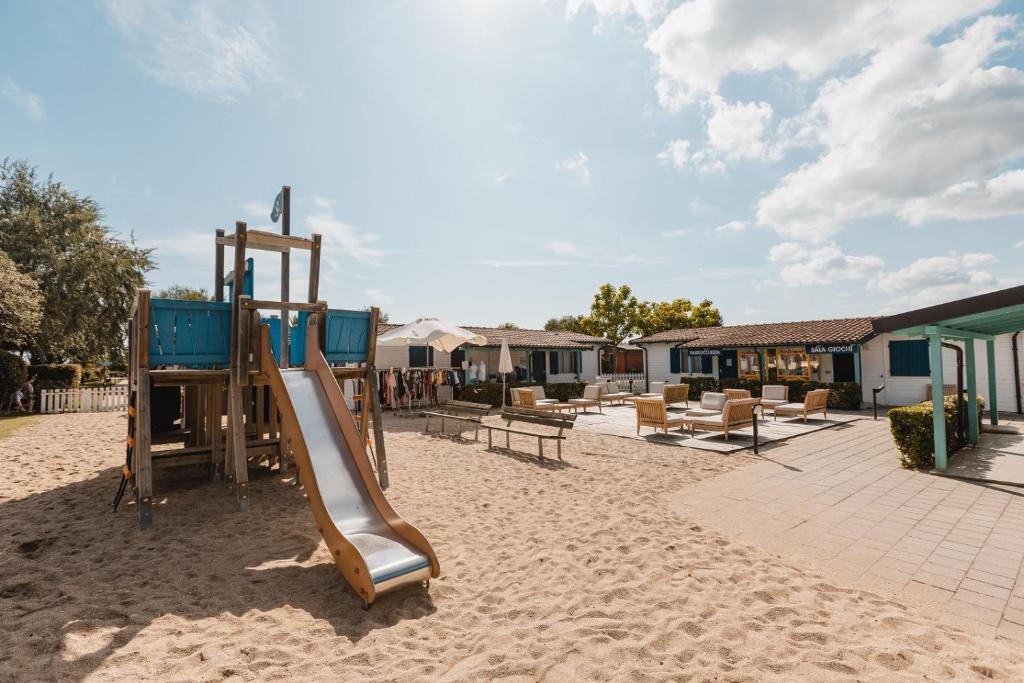 Natural Village Resort 포르토 포텐자 피세나 외부 사진